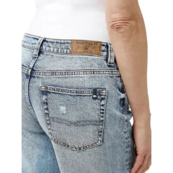 Gwen Low-Rise Loose Straight Jeans -Eddie Bauer Store https3A2F2Fimage.s5a.com2Fis2Fimage2FTheBay2F195990697771 alt43Fwid3D120026hei3D120026qlt3D9026resMode3Dsharp226op usm3D0.92C1.02C82C0 640x