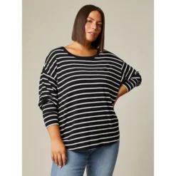 Plus Relaxed Curved Hem Top