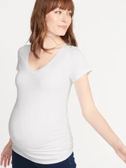 Old Navy Maternity V-Neck Side-Shirred T-Shirt -Eddie Bauer Store https3A2F2Foldnavy.gapcanada.ca2Fwebcontent2F00162F6472F1752Fcn16647175.jpg 640x