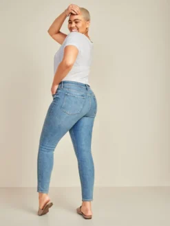 Old Navy Mid-Rise Rockstar Super-Skinny Jeans For Women -Eddie Bauer Store https3A2F2Foldnavy.gapcanada.ca2Fwebcontent2F00282F7022F4282Fcn28702428.jpg 640x