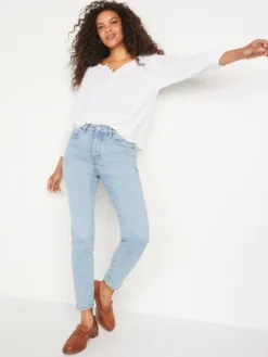Old Navy High-Waisted OG Straight Button-Fly Extra-Stretch Jeans For Women -Eddie Bauer Store https3A2F2Foldnavy.gapcanada.ca2Fwebcontent2F00502F6272F1522Fcn50627152.jpg 640x