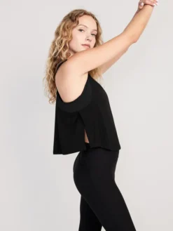 Old Navy Sleeveless UltraLite All-Day Performance Cropped Top For Women -Eddie Bauer Store https3A2F2Foldnavy.gapcanada.ca2Fwebcontent2F00532F2642F2202Fcn53264220.jpg 640x