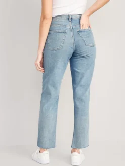 Old Navy Curvy Extra High-Waisted Sky-Hi Straight Button-Fly Cut-Off Jeans For Women -Eddie Bauer Store https3A2F2Foldnavy.gapcanada.ca2Fwebcontent2F00532F2872F8782Fcn53287878.jpg 640x