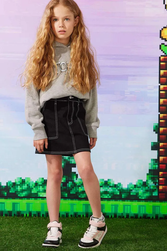 Ardene Denim Carpenter Skirt In Black | Size | Polyester/Spandex/Cotton 3 Ardene Denim Carpenter Skirt In Black | Size | Polyester/Spandex/Cotton